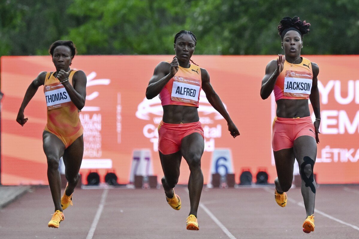 Weltmeisterin über 200 Meter Shericka Jackson erleidet scheinbare Verletzung im Rennen mit Olympia am Horizont